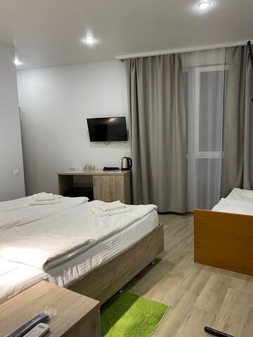 Фото номера Стандарт 3-местный Гостевой дом Sandro Palace г. Сочи 3