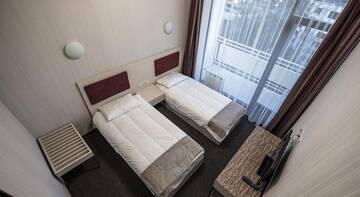 Фото номера Двухместный номер  Гостиница Мира г. Сочи 4