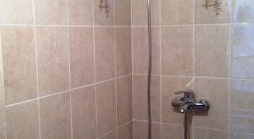 Фото номера Бюджетный трехместный номер Гостевой дом Guesthouse-apartment Dzhigitskaya г. Сочи 5