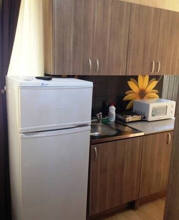 Фото номера Бюджетный трехместный номер Гостевой дом Guesthouse-apartment Dzhigitskaya г. Сочи 3