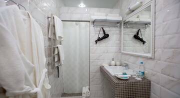 Фото номера Двухместный номер с 1 кроватью Гостиница Inn Bass г. Сочи 4