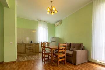 Фото номера  Апартаменты 3х комнатные с балконом Гостиница Империя г. Сочи 3