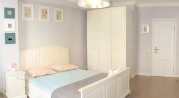 Фото номера Апартаменты с террасой Гостиница Alpha Apartments Voykova г. Сочи 10