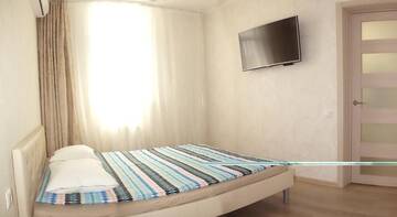 Фото номера Апартаменты с 1 спальней с видом на море Гостиница Alpha Apartments Voykova г. Сочи 8
