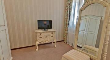 Фото номера Люкс с видом на море (для 4 взрослых) Гостиница Dolphin Resort Hotel &amp; Conference г. Сочи 10