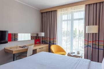 Фото номера Стандартный с видом на город Гостиница Cosmos Sochi Hotel г. Сочи 7