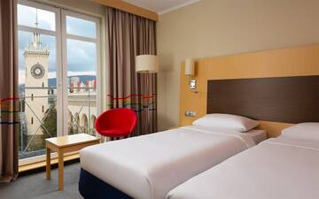 Фото номера Стандартный с видом на город Гостиница Cosmos Sochi Hotel г. Сочи 3