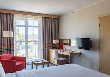 Фото номера Номер полулюкс Гостиница Cosmos Sochi Hotel г. Сочи 5
