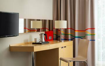 Фото номера Полулюкс Гостиница Cosmos Sochi Hotel г. Сочи 9
