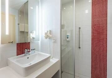 Фото номера Стандартный с видом на город Гостиница Cosmos Sochi Hotel г. Сочи 12