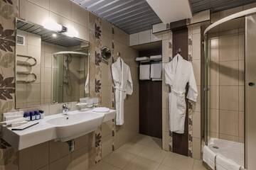 Фото номера Люкс Гостиница Sea Galaxy Hotel Congress &amp; Spa г. Сочи 5