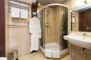 Фото номера Бизнес Стандарт (1 категории) Гостиница Sea Galaxy Hotel Congress &amp; Spa г. Сочи 4