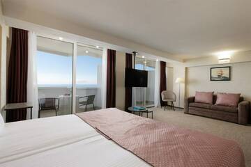 Фото номера Джуниор Сюит Гостиница Sea Galaxy Hotel Congress &amp; Spa г. Сочи 3