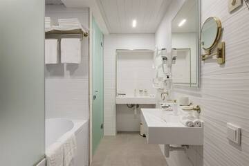 Фото номера Семейный (Family room) Гостиница Sea Galaxy Hotel Congress &amp; Spa г. Сочи 7