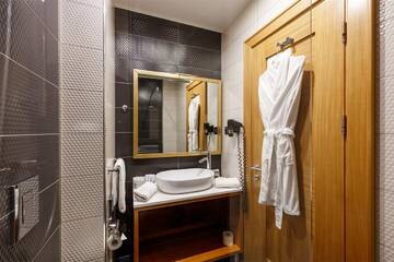 Фото номера Делюкс с балконом Гостиница Fidan Spa Hotel Sochi г. Сочи 11