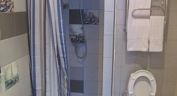Фото номера Стандартный двухместный номер с 2 отдельными кроватями и балконом Гостиница Серебряный Утёс г. Сочи 6
