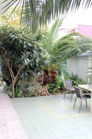 Фото номера Стандартный семейный номер Гостиница Lazur Guest House г. Сочи 16