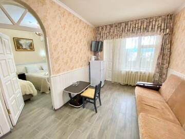 Фото номера Люкс с 2 спальнями Гостиница Lazur Guest House г. Сочи 4