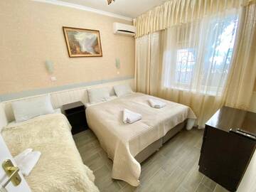 Фото номера Люкс с 2 спальнями Гостиница Lazur Guest House г. Сочи 5