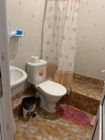 Фото номера Трехместный номер Гостиница Lazur Guest House г. Сочи 8