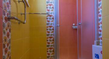 Фото номера Большой семейный номер с видом на море Гостиница Guest House Nika г. Сочи 7