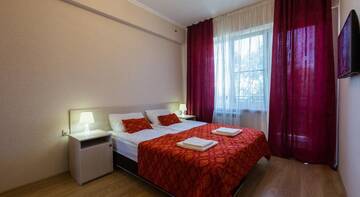 Фото номера Стандартный семейный номер с видом на море Гостиница Guest House Nika г. Сочи 4