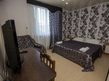 Фото номера Семейный номер Гостиница Виноград г. Сочи 9