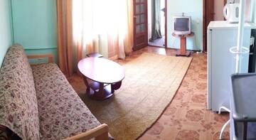 Фото номера Трехместный номер с ванной комнатой Гостиница Komsomolskaya 38A Guest house г. Сочи 5