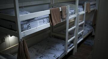 Фото номера Место на двухъярусной кровати в общем 10-местном номере для мужчин Хостел Lapin Vesta г. Сочи 5