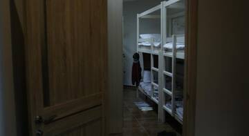 Фото номера Место на двухъярусной кровати в общем 10-местном номере для мужчин Хостел Lapin Vesta г. Сочи 4