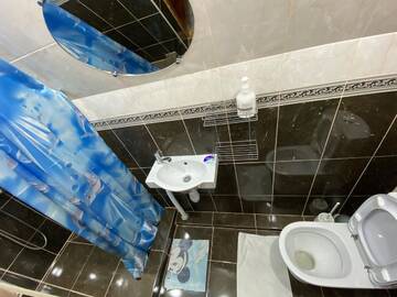 Фото номера Двухуровневый трехместный номер Гостиница Guest House AIS г. Сочи 6