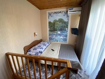 Фото номера Двухуровневый трехместный номер Гостиница Guest House AIS г. Сочи 2