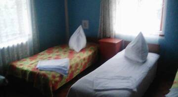 Фото номера Бюджетный трехместный номер Гостиница Guest House on Kievskaya г. Сочи 6