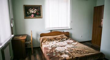 Фото номера Стандартный двухместный номер с 1 кроватью и балконом Гостиница Гостевой Дом на Фабрициус 4/2 г. Сочи 5