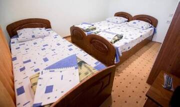 Фото номера Трехместный номер Делюкс Гостевой дом Мини- «Удача» г. Сочи 3