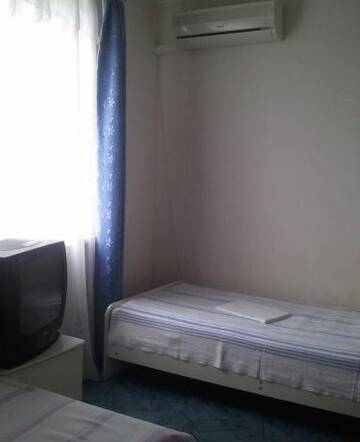 Фото номера Номер &quot;Стандарт&quot; Гостиница Svetlana Guest House г. Сочи 16