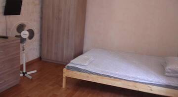 Фото номера Стандартный трехместный номер Гостиница Пятигорский Гостевой дом г. Сочи 17