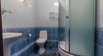 Фото номера Двухместный номер с 2 отдельными кроватями + дополнительной кроватью Гостевой дом Inn Asia г. Сочи 3