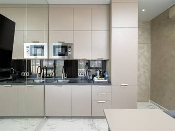 Фото номера Апартаменты Luxe (2 спальни) с балконом Апарт-отели Апарт-отель МЕТРОПОЛЬ г. Сочи 5