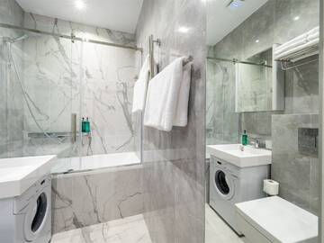 Фото номера Апартаменты Luxe (2 спальни) 1 этаж, без балкона Апарт-отели Апарт-отель МЕТРОПОЛЬ г. Сочи 12