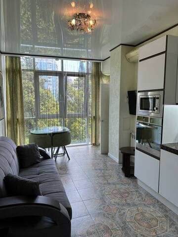 Фото номера 2-комнатный номер полулюкс Апартаменты Golden Holiday Apartments г. Сочи 8