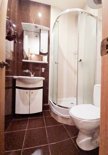 Фото номера 2-комнатный номер полулюкс Апартаменты Golden Holiday Apartments г. Сочи 20