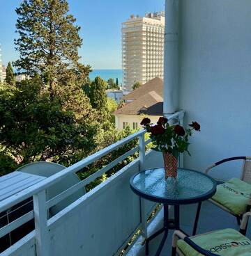 Фото номера 2-комнатный номер полулюкс Апартаменты Golden Holiday Apartments г. Сочи 9