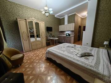 Фото номера 3-местные 1-комнатные апартаменты улучшенные Гостиница Art Home г. Сочи 3