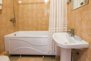 Фото номера 4-местные 1-комнатные апартаменты стандарт Гостиница Art Home г. Сочи 3