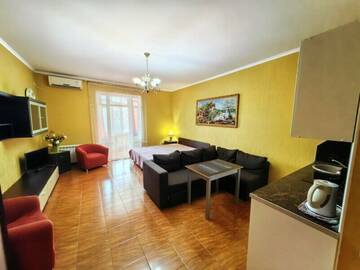Фото номера Апартамент пятиместный Гостиница Art Home г. Сочи 3