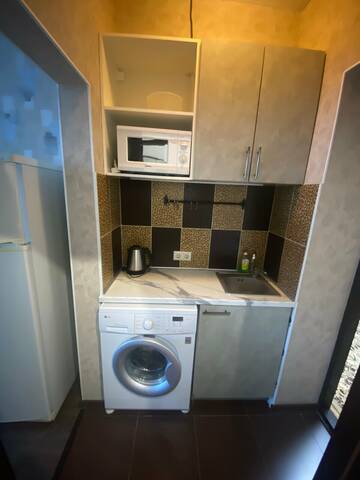 Фото номера Трехместный номер «Комфорт» Гостиница Joy Apartments г. Сочи 4