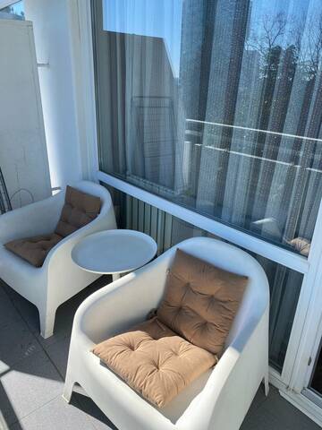 Фото номера Трехместный номер с видом на море Гостиница Joy Apartments г. Сочи 9