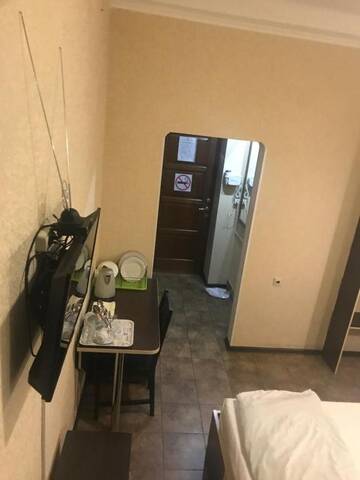 Фото номера 1 односпальная кровать  и 1 двуспальная кровать  Гостевой дом Апарт-Отель «Joy» г. Сочи 4