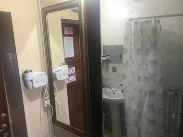 Фото номера Трехместный номер с балконом Гостевой дом Апарт-Отель «Joy» г. Сочи 3
